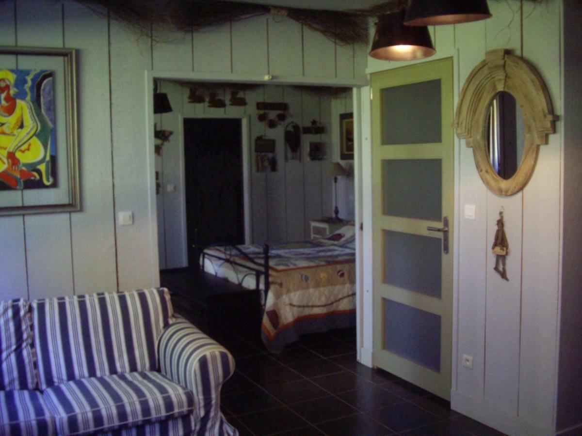 La Grange Des Marettes Acomodação com café da manhã Cléres Exterior foto